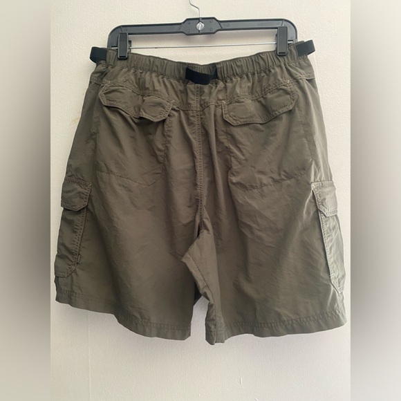 REI… Men's shorts… green tone 100% Nylon Size L - Picture 8 of 8